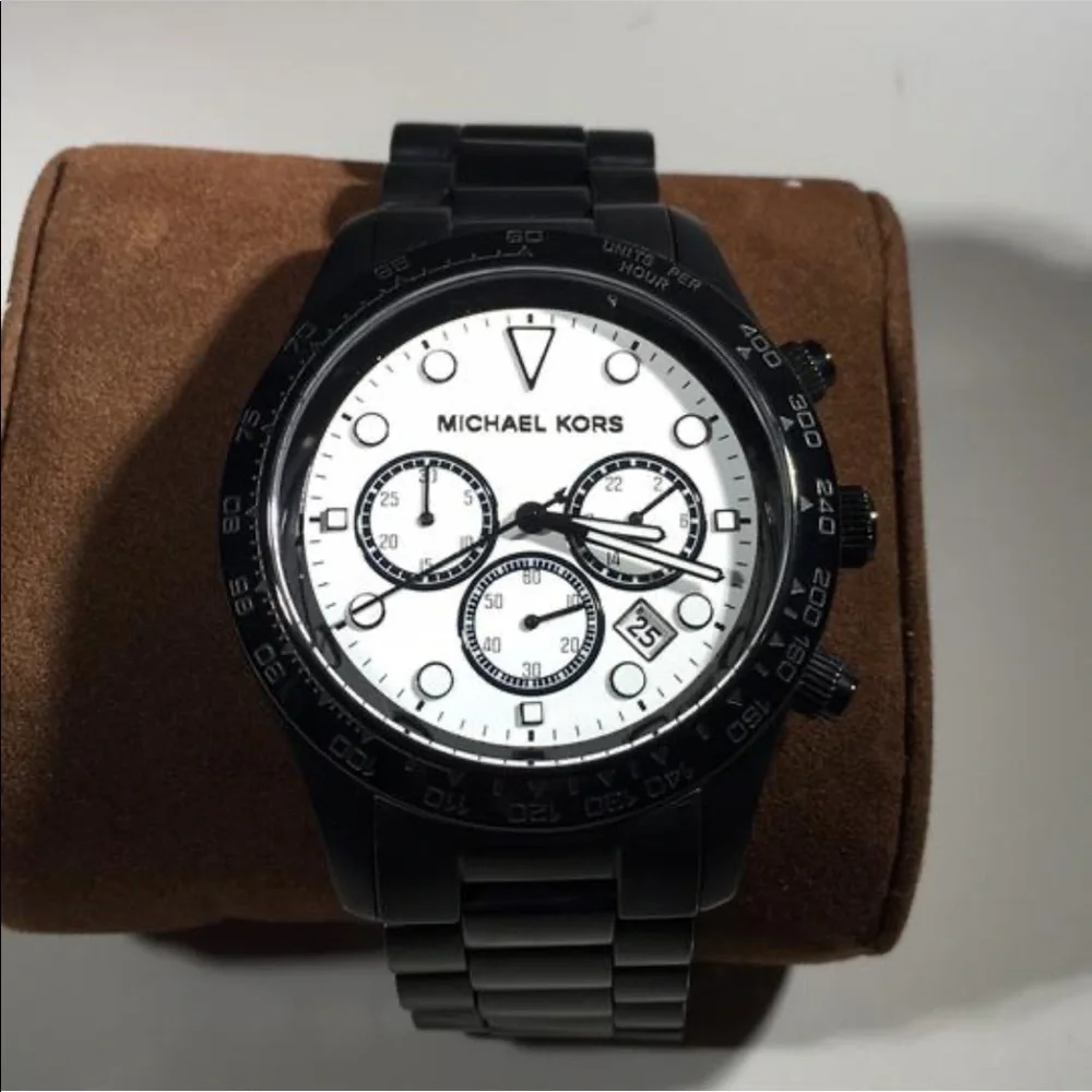 Michael Kors woman’s watch 🌺 - Picture 11 of 13